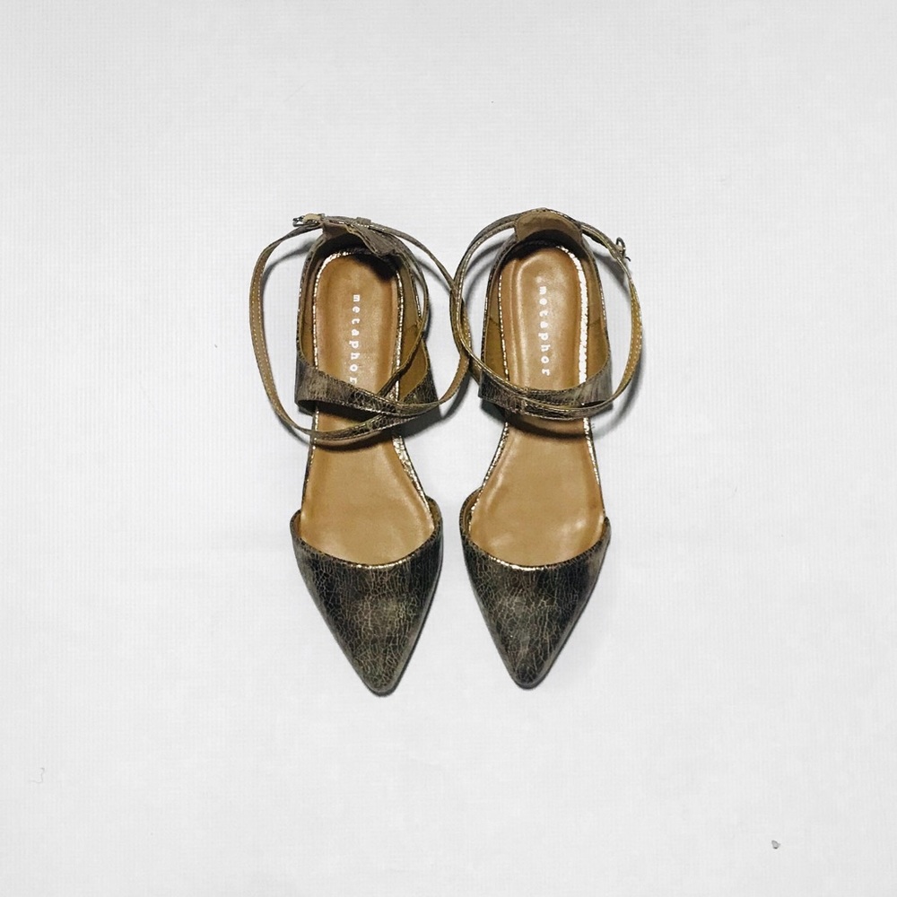 Pointed Toe Flats - Picture 2 of 4